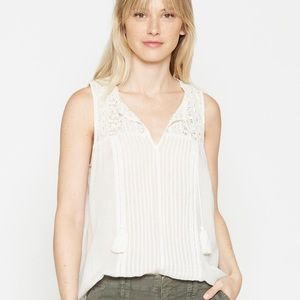 SOLD OFFLINE Joie “Alasdair” peasant top
